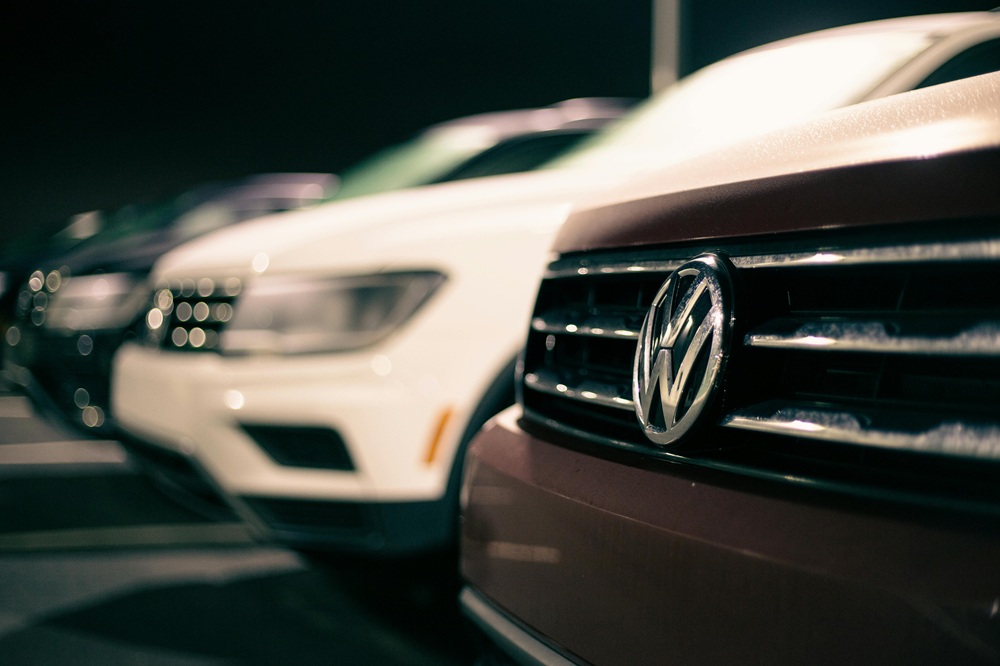 What happens to your VW warranty if you miss a scheduled service?
